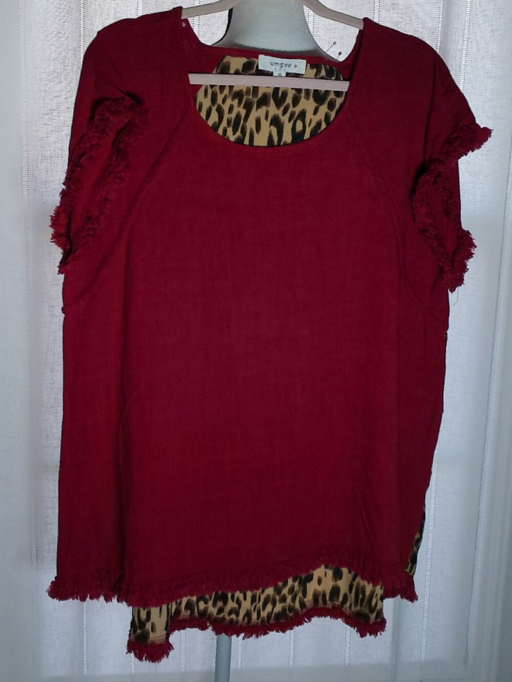 UMGEE USA Tunic Tee w/Fringe HiLo Red Front-Animal Print Back NWOT 1XL
